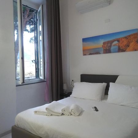 B&B Albenga Casa Panfilo Exterior photo
